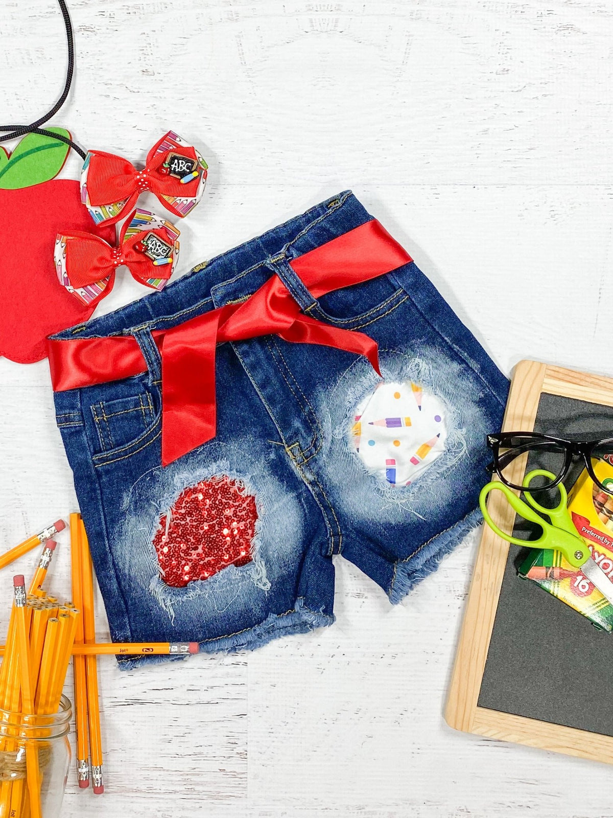 Jean shorts with pencils and sequin trim