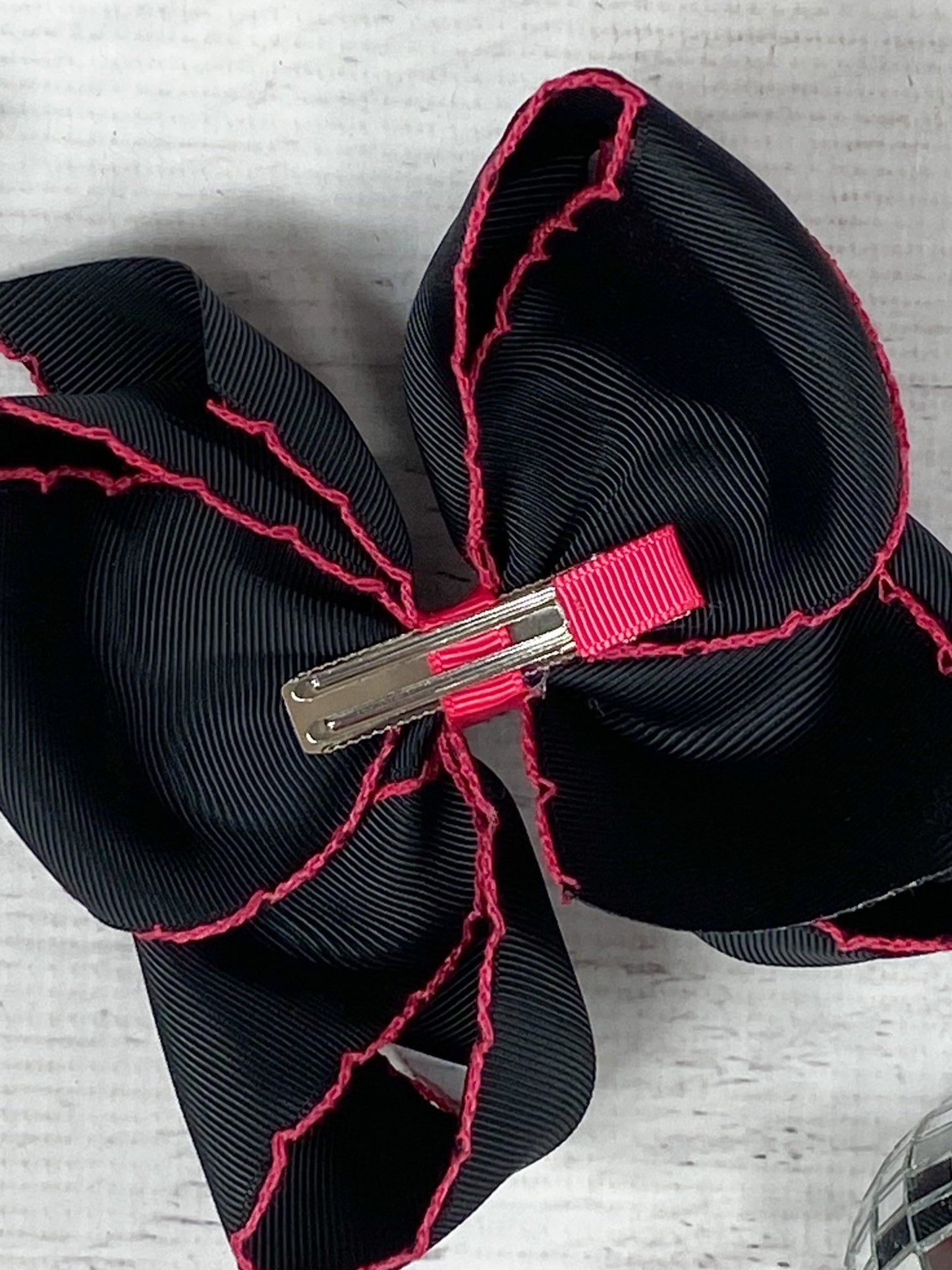 Back of the Black with Hot Pink Moonstitch Hair Bow
