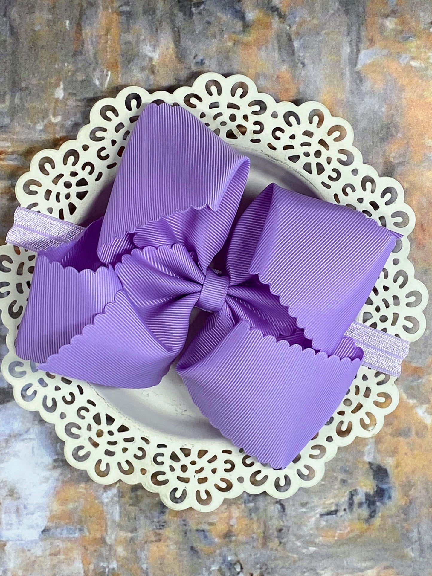 Oversize Scalloped Bow - Headband - 5.5"