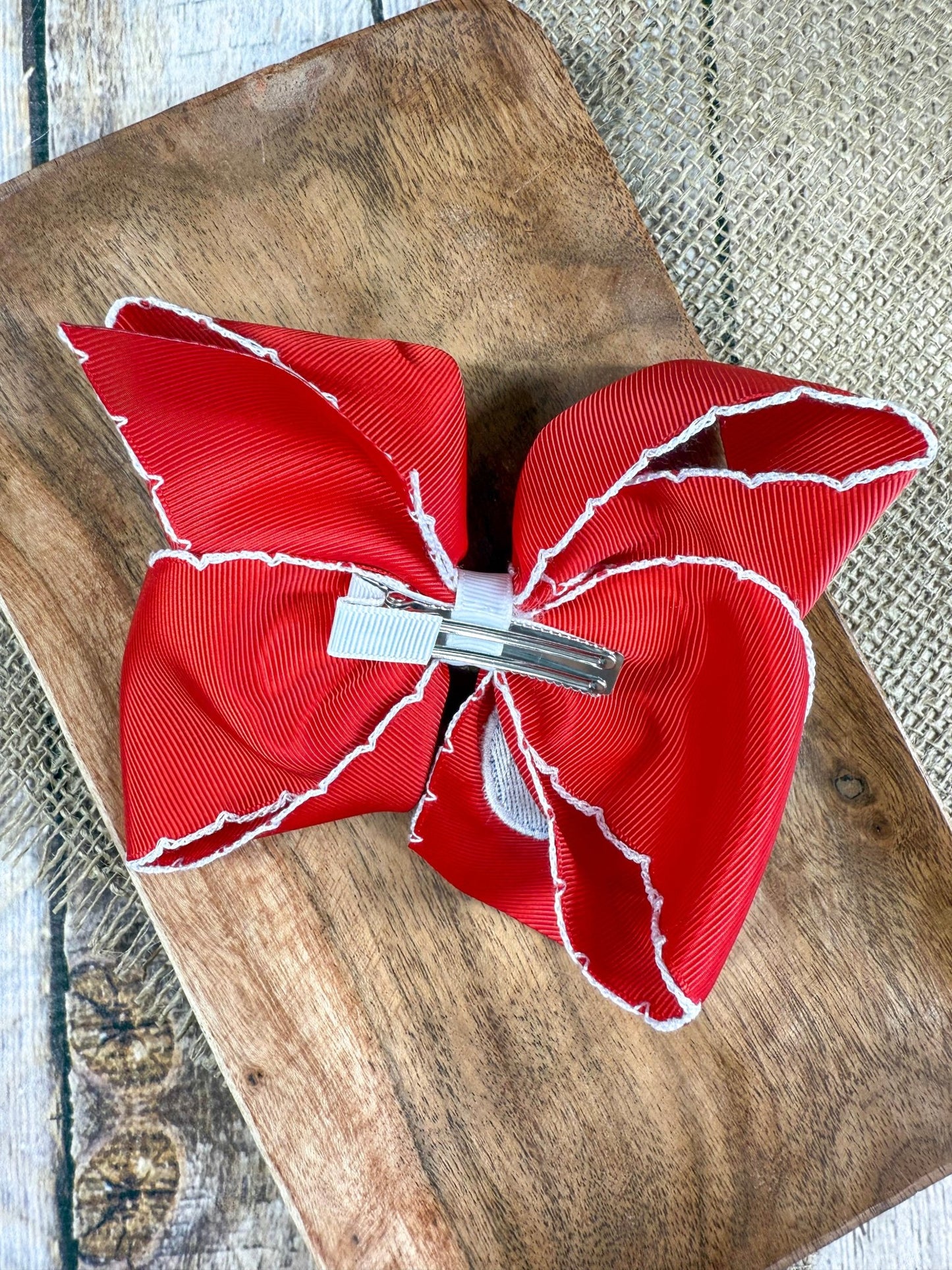 back of the hair bow
