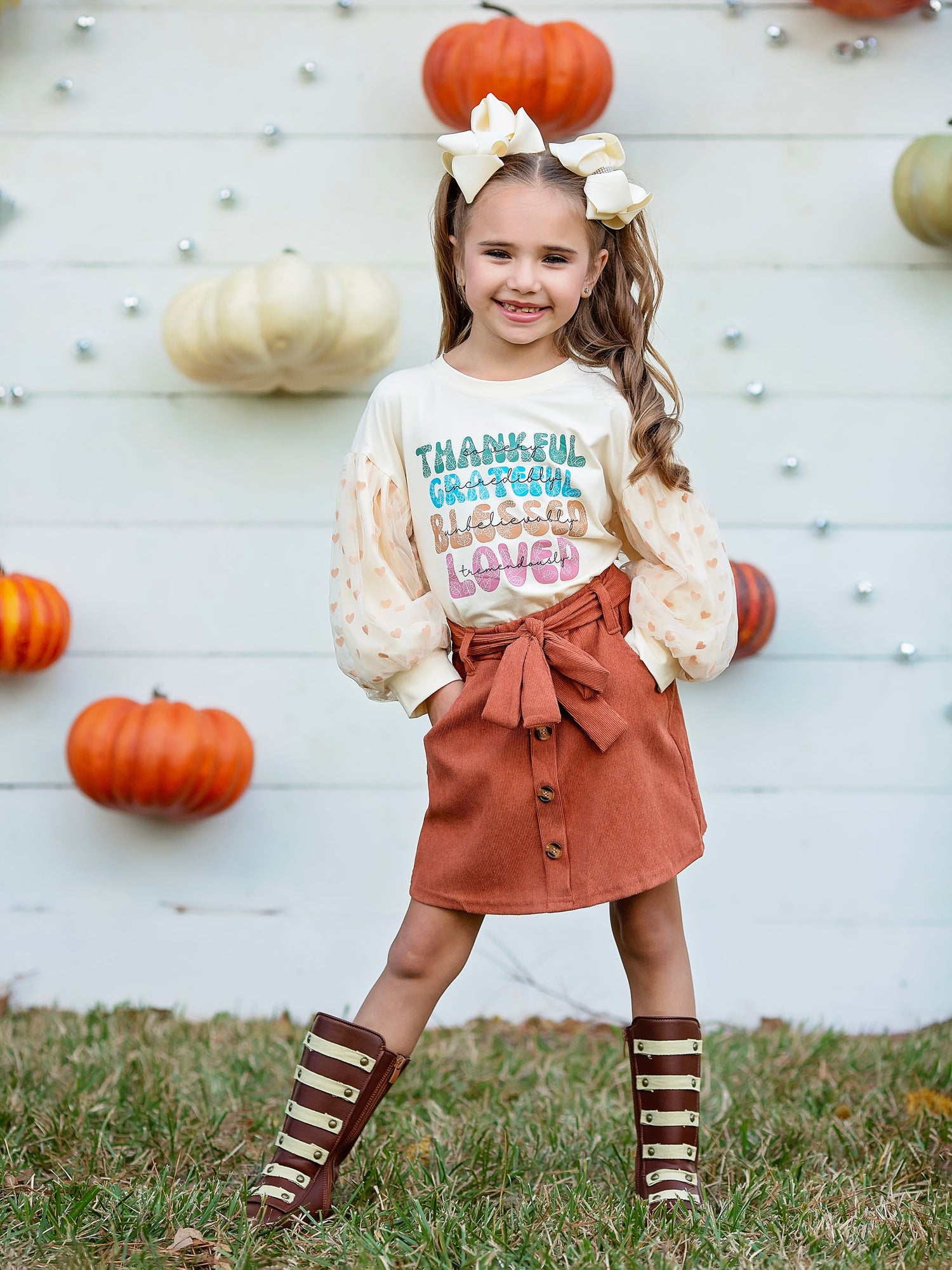 child model in thanksgiving outfit