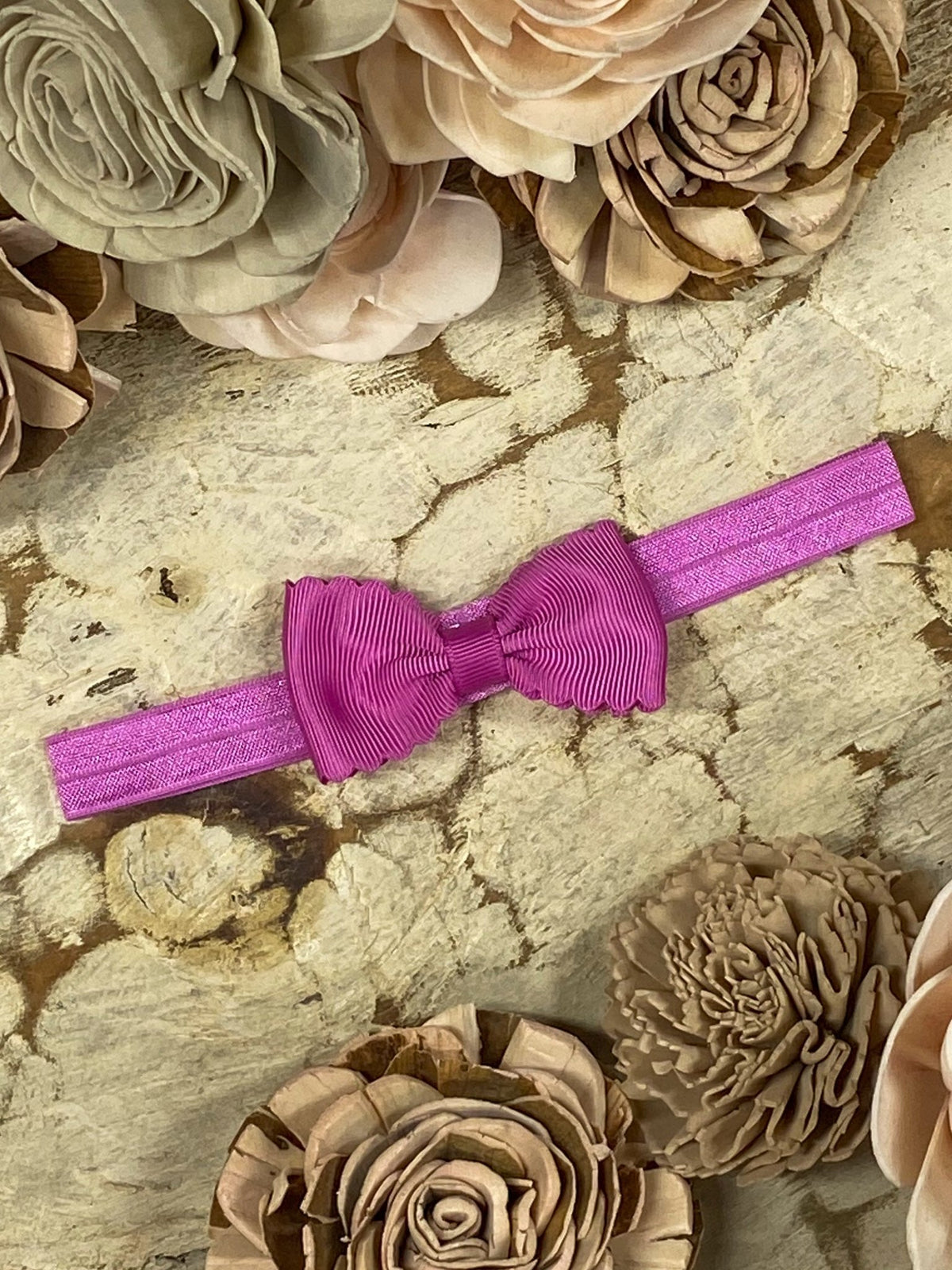 2.5 inch fuchsia bitty scalloped bow headband
