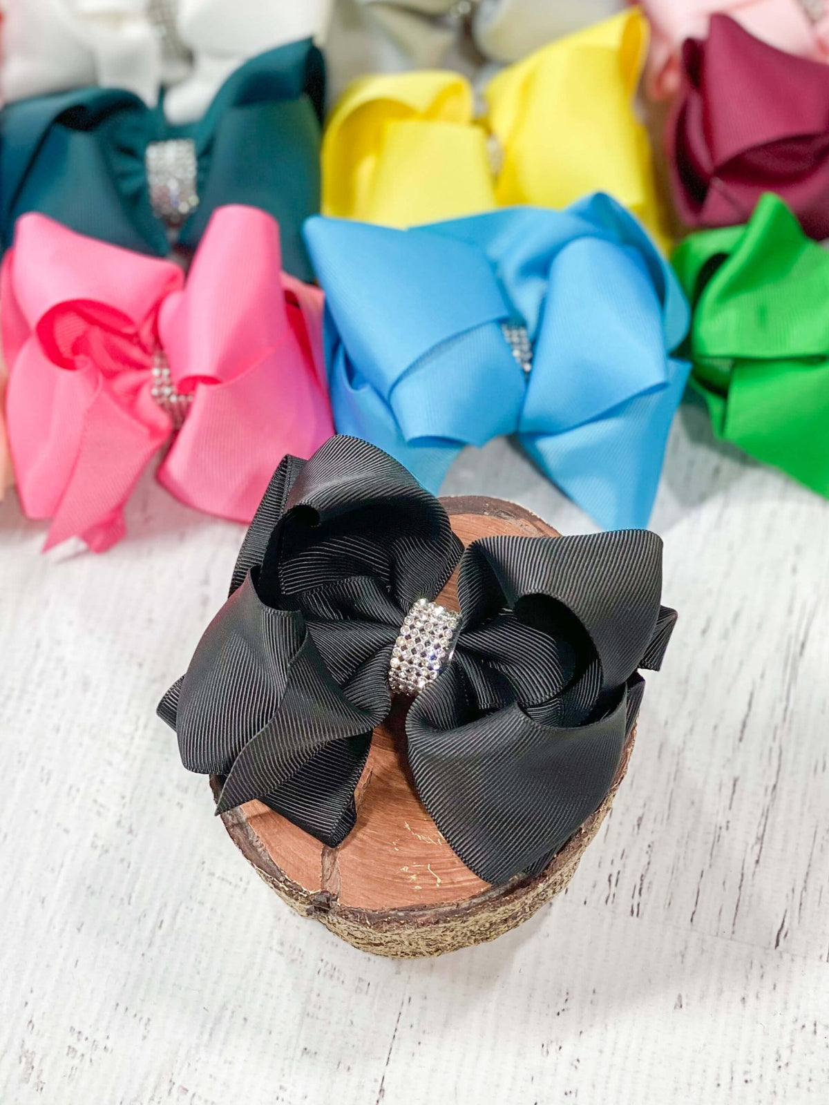 4.5 inch black classic rhinestone center hair bow