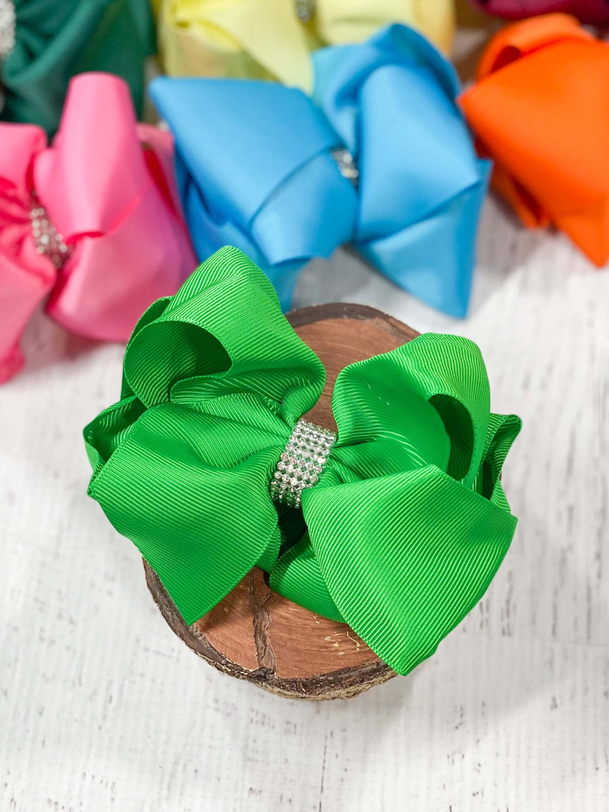 4.5 inch emerald classic rhinestone center hair bow