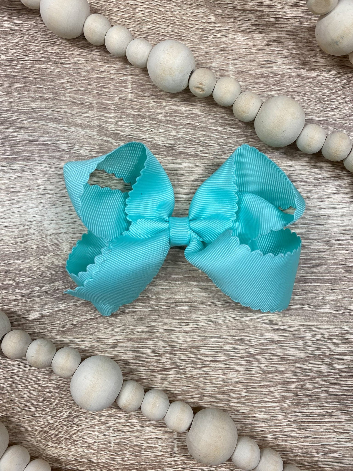 4.5 inch aqua classic scalloped hair bow