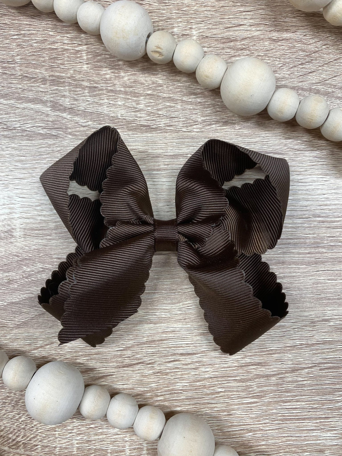 4.5 inch chocolate classic scalloped hair bow