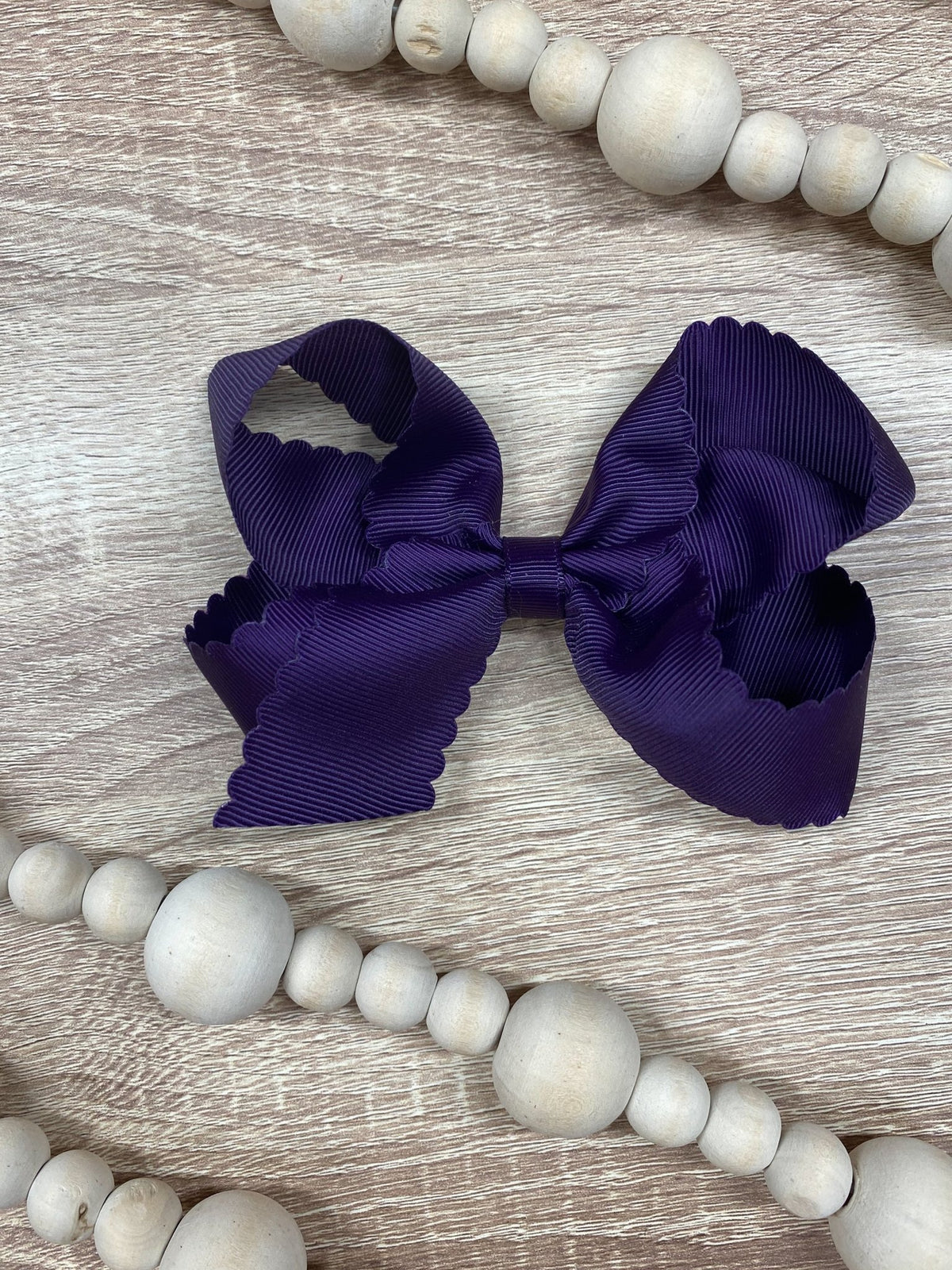 4.5 inch eggplant classic scalloped hair bow