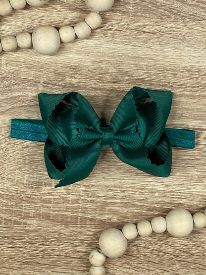 4.5 inch hunter green classic scalloped hair bow on satin headband