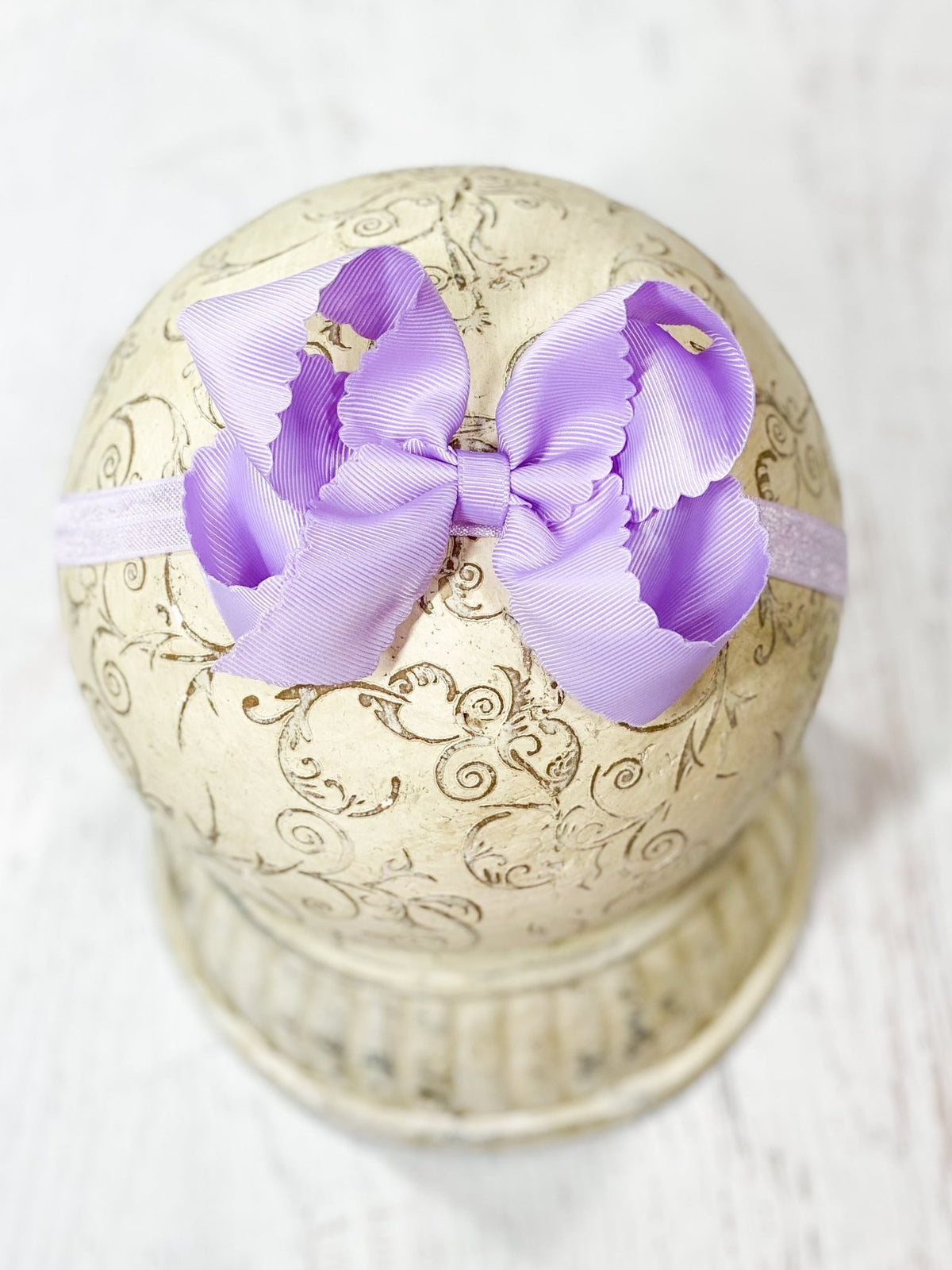 4.5 inch lavender classic scalloped hair bow on satin headband