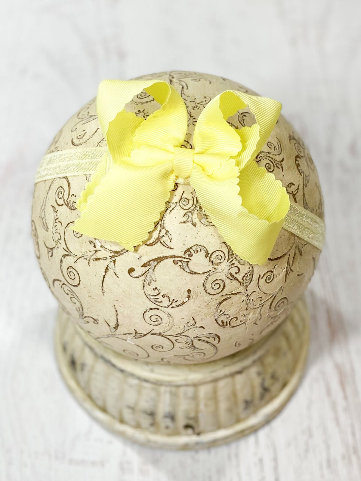 4.5 inch light yellow classic scalloped hair bow on satin headband