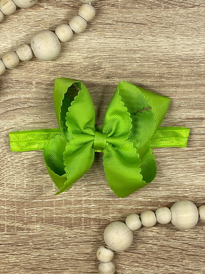 4.5 inch lime green classic scalloped hair bow on satin headband