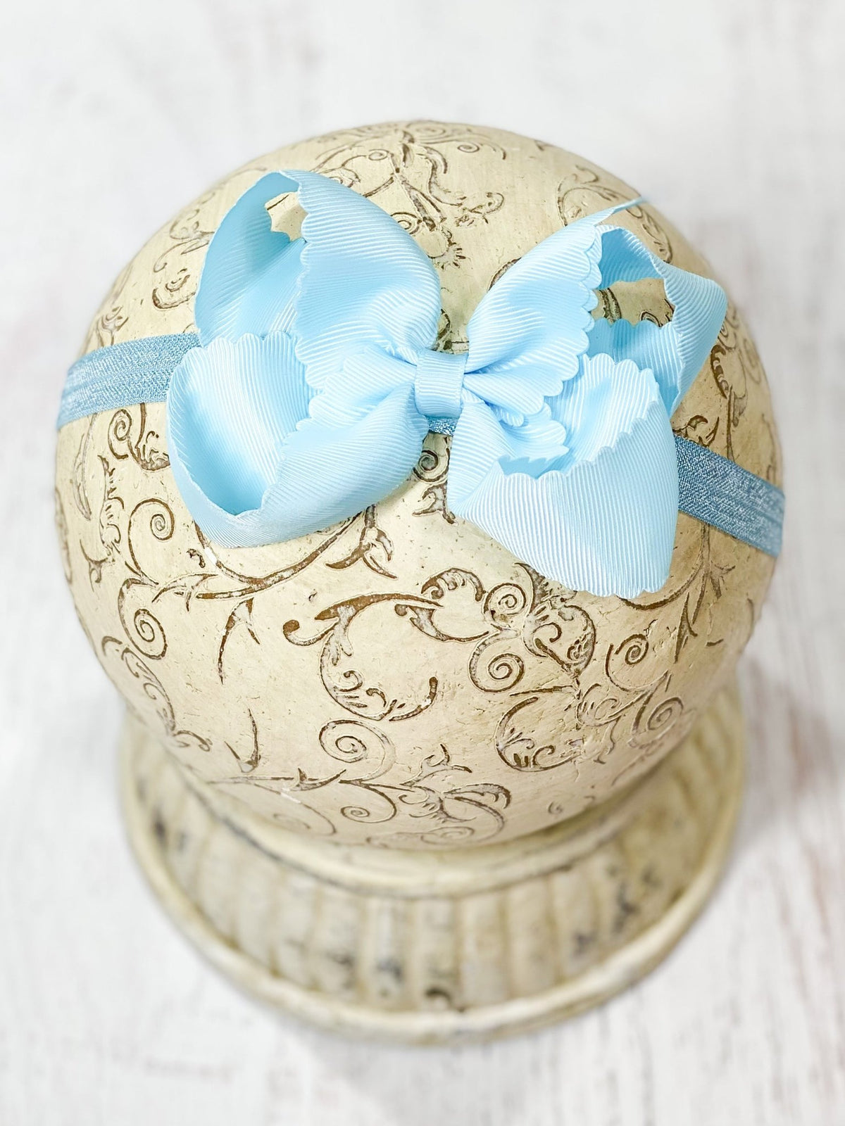 4.5 inch sky blue classic scalloped hair bow on satin headband
