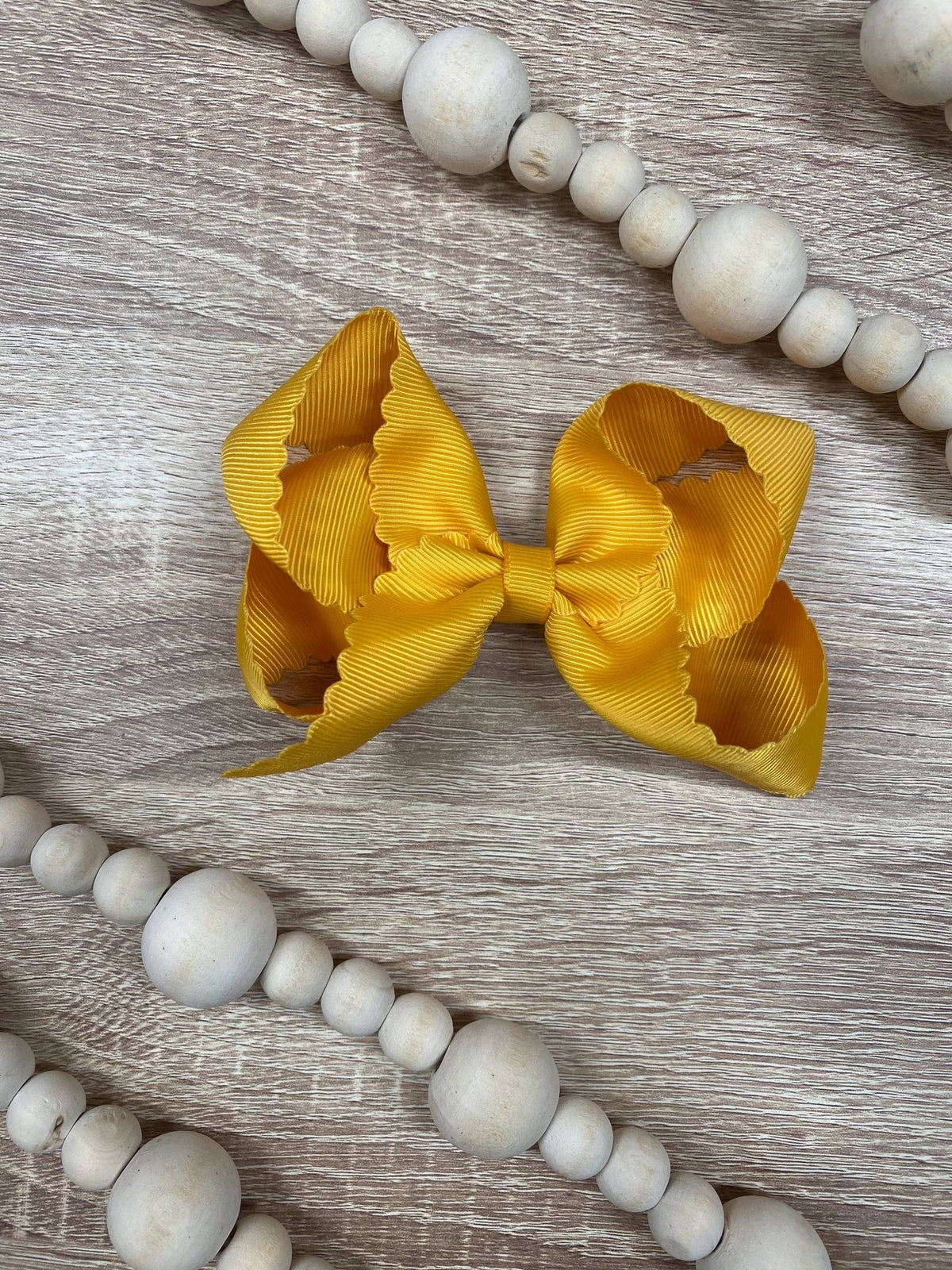 4.5 inch mustard classic scalloped hair bow