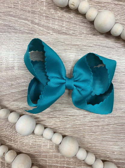 4.5 inch teal classic scalloped hair bow