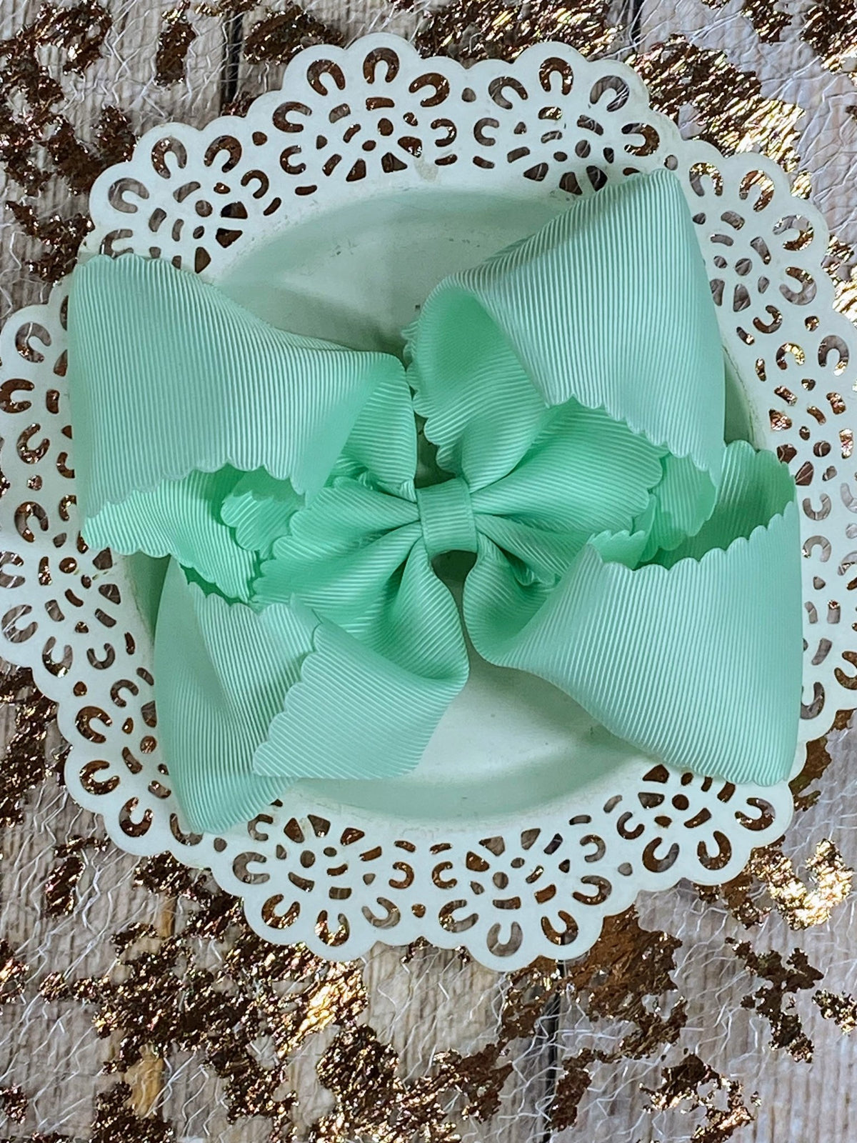 5.5 inch mint oversize scalloped hair bow