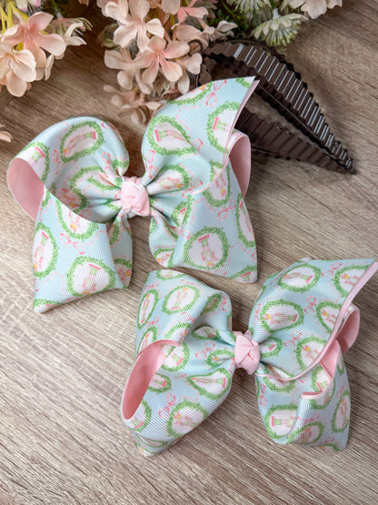 photo of the BIG nutcracker bow with the smaller one below
