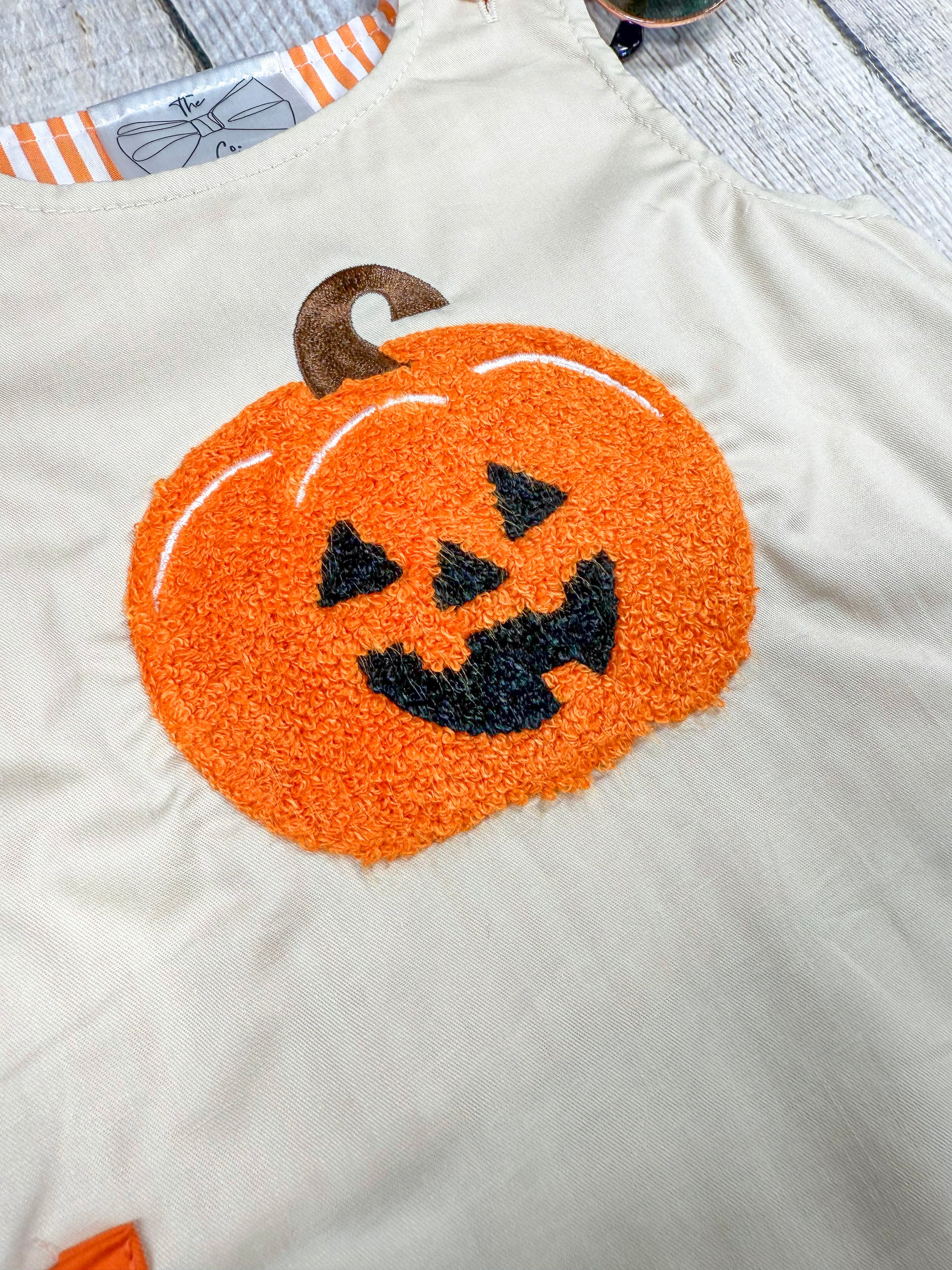 close up of the fuzzy applieque
