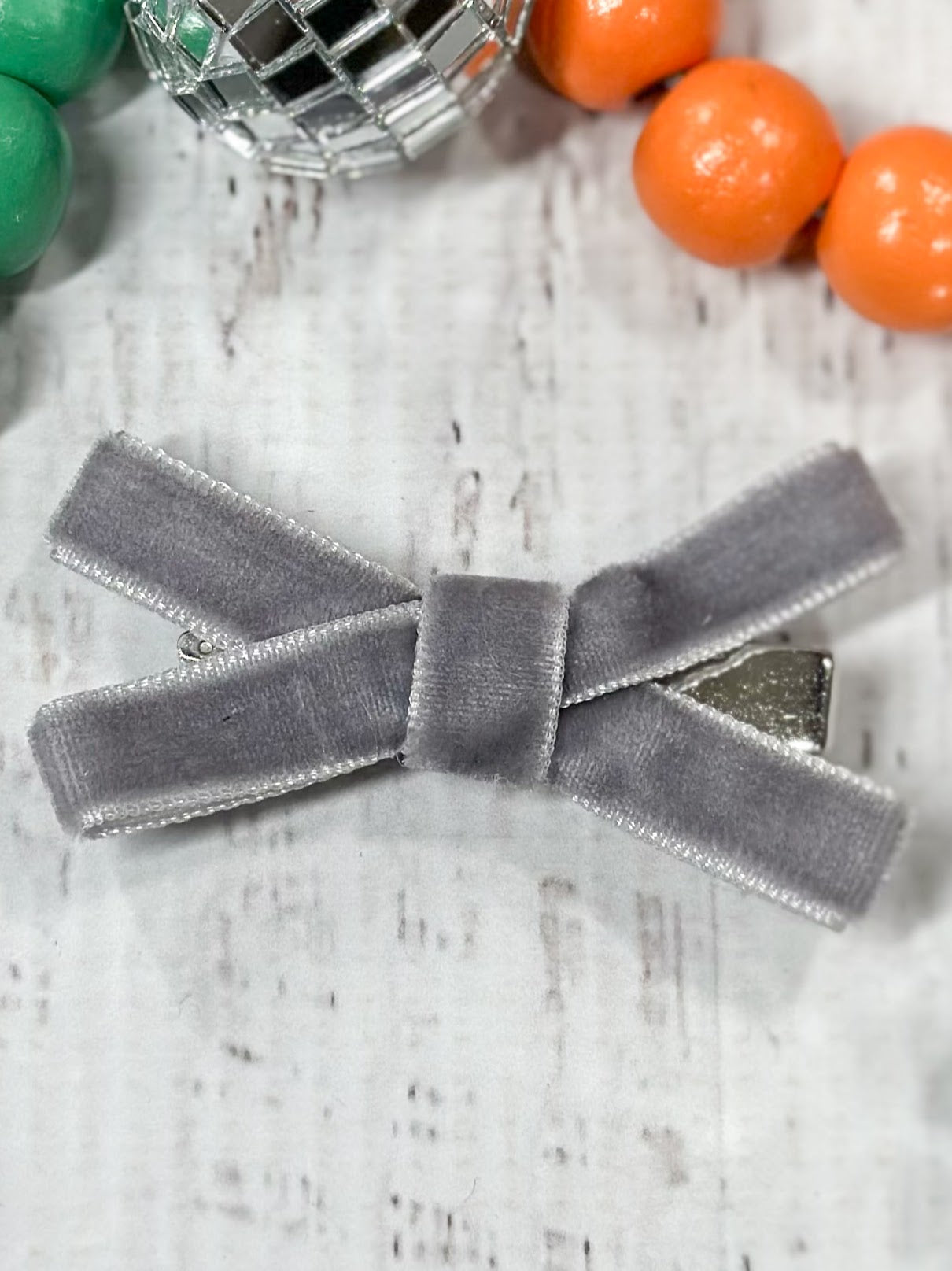 pewter velvet bow clippie