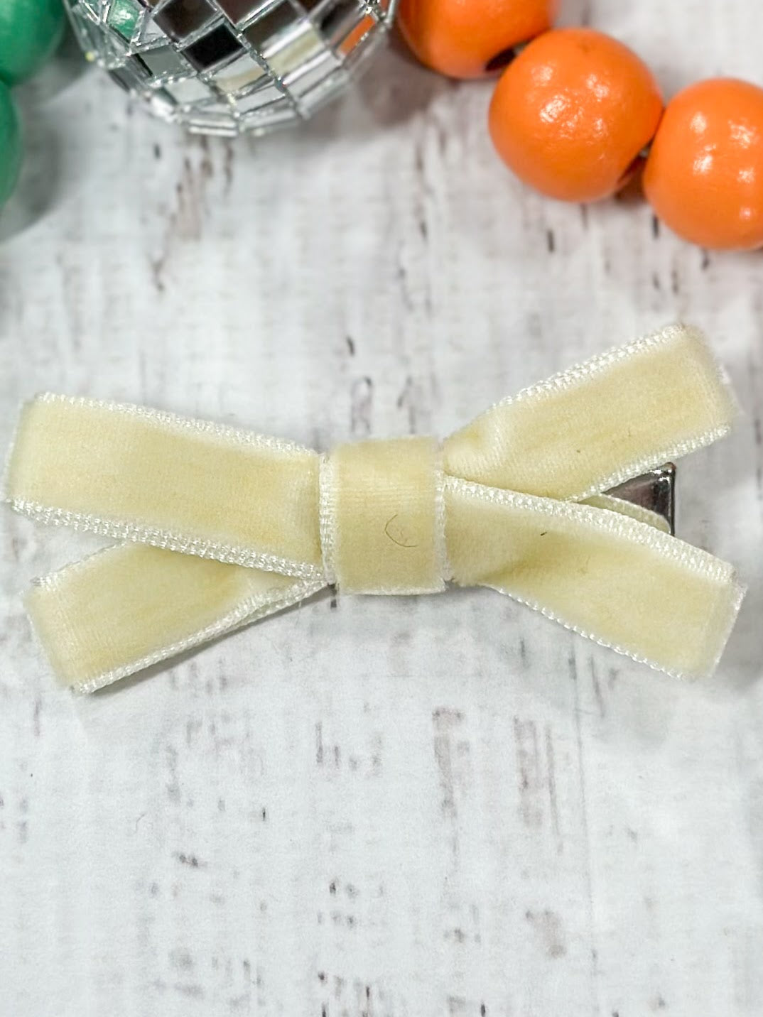 ivory velvet bow clippie
