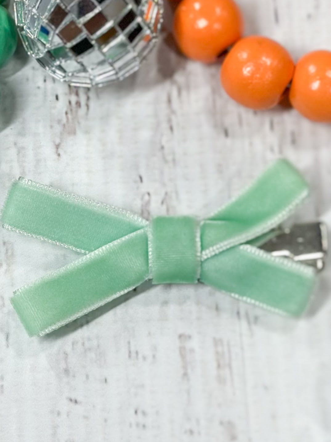 aqua velvet bow clippie