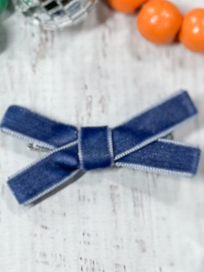 navy velvet bow clippie
