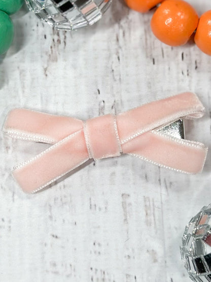 light pink velvet bow clippie