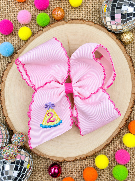 Birthday girl party hat moonstitch hair bow with number 2 - Alternative view