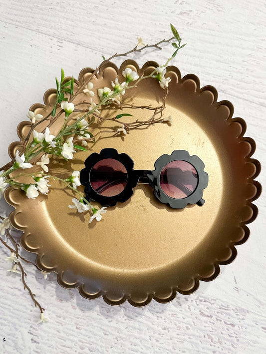 Girls black flower-shaped sunglasses