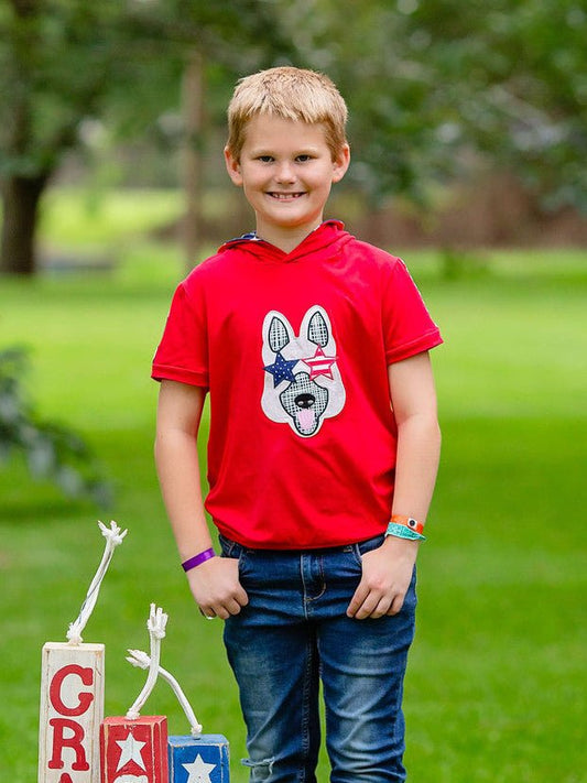 boy wearing 4th of july dog shirt
