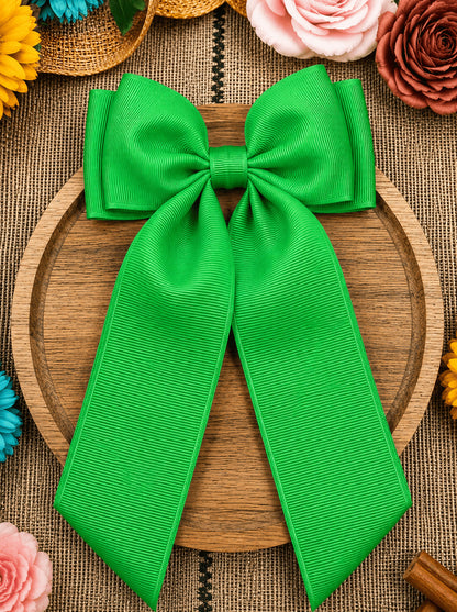 Emerald green double-looped long tail grosgrain hair bow
