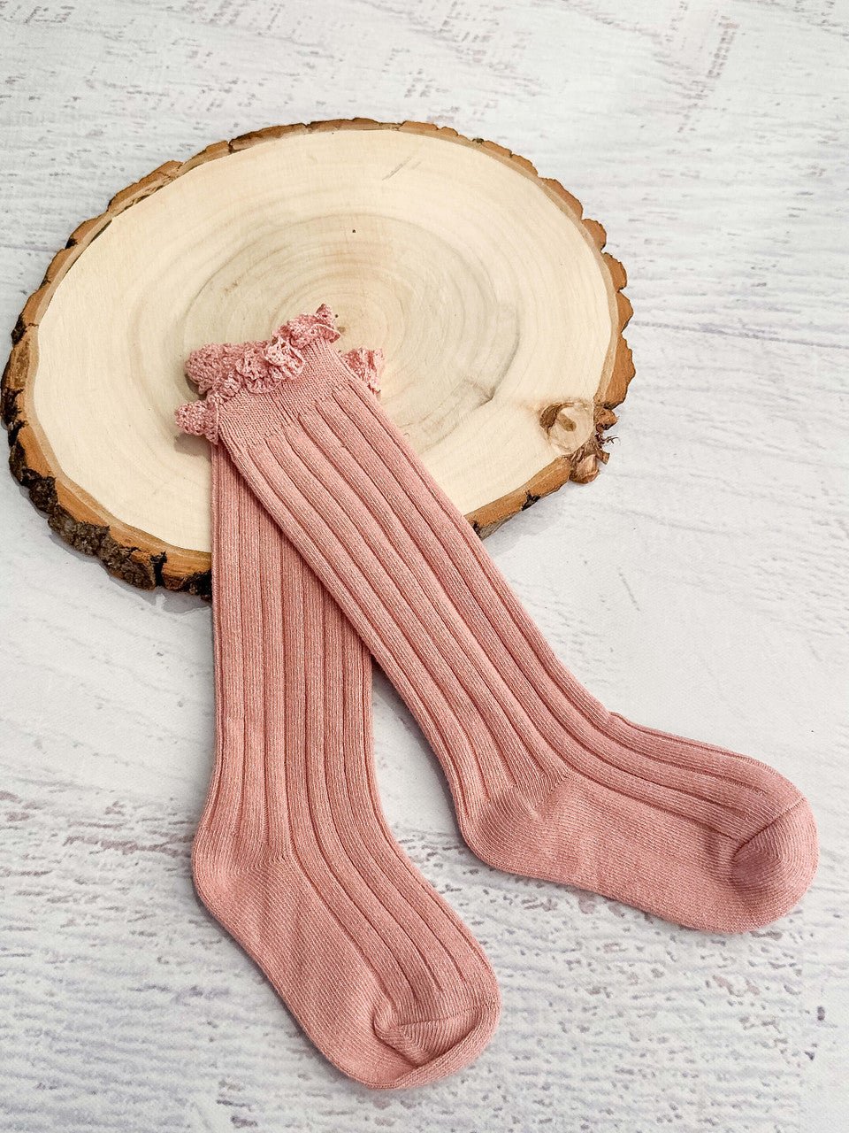 dusty rose ribbed lettuce edge ruffle socks