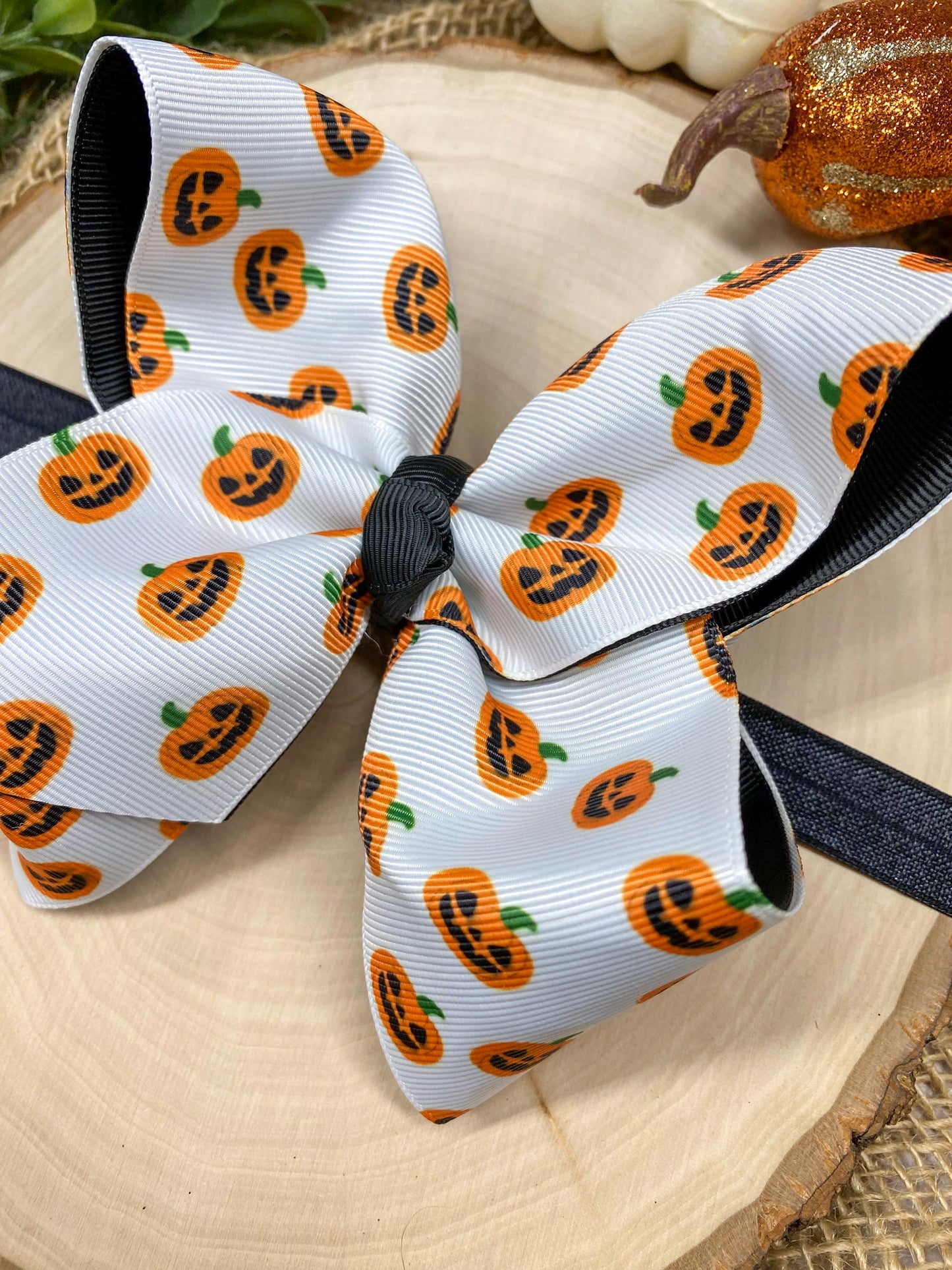 Jack-O-Lantern Headband on a wooden background