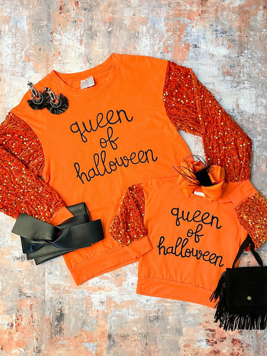 Matching mom and girl Queen of Halloween sweaters - Alternative view
