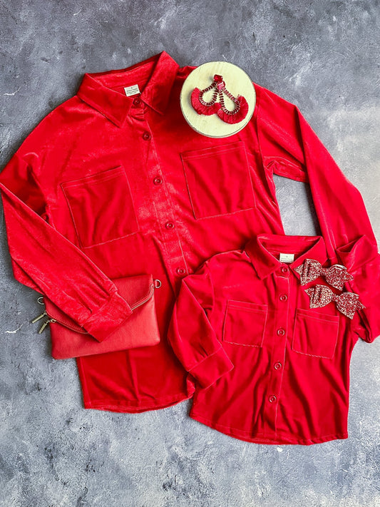 Red velvet button-down shirts in mom and kid sizes - Alternative view