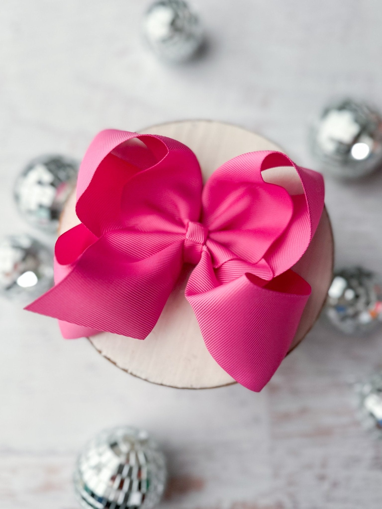 Hot pink Oversize 5.5" hair bow for girls