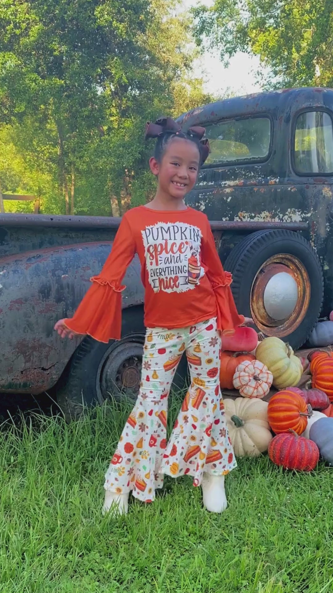 pumpkin spice video model wearing outfit
