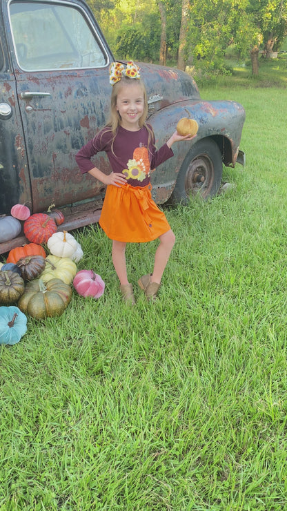 Sunflowers and pumpkin girls outfit video
