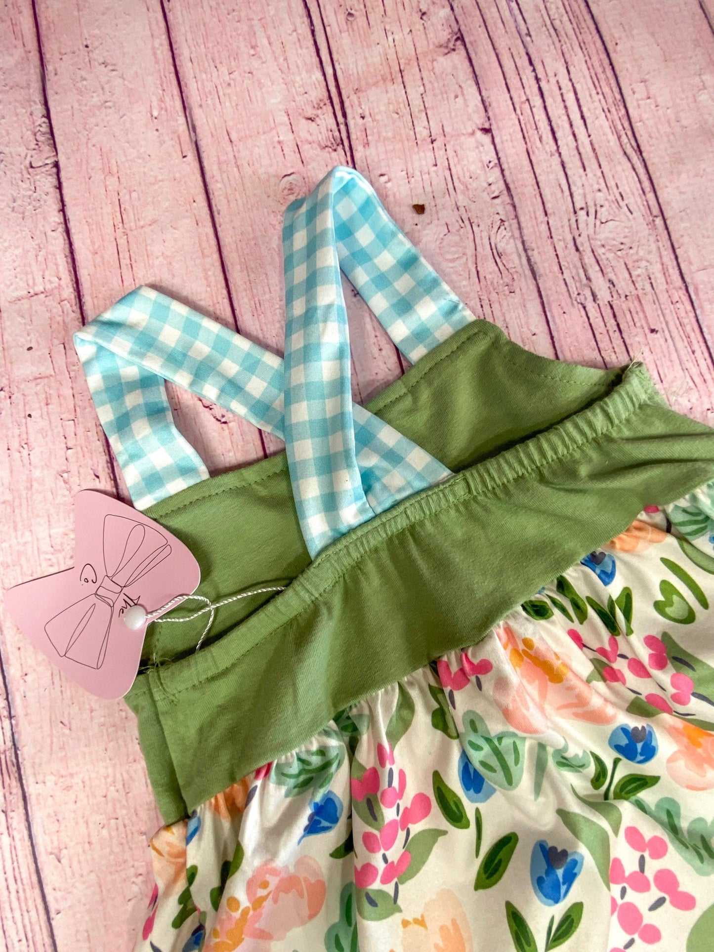 Close up detail photo of the back of the shirt